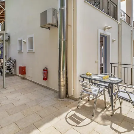 Appartement Panorama 3 *